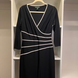 Ralph Lauren - Flattering black dress Size 10